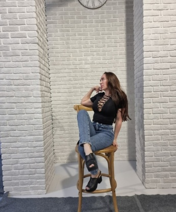 сладкий! 👄 Хочешь окунуться в мир наслаждения и страсти? Тогда ты попал по адресу! Я экспертка в доставлении удовольствия и готова исполнить все твои сокровенные желания...💦 Ты можешь полностью расслабиться и довериться моим опытным рукам и губкам. Я обещаю, ты не пожалеешь! 😈🔥
В Москве я нашла свою вторую родину. Здесь я сочетаю страсть с нежностью, создавая неповторимую атмосферу нашего встречи. Фото, которые ты видишь здесь, полностью соответствуют моей внешности. Заводные формы, упругая грудь, стройные ножки – это все обо мне. 😉
У меня есть своя студия, где мы можем насладиться друг другом в уютной обстановке. Мы можем провести время наедине в отеле или я могу приехать к тебе. Мне важно, чтобы каждая встреча была незабываемой. 💫
Отзывы моих довольных клиентов говорят сами за себя. У меня есть много постоянных поклонников, которые наслаждаются каждым мгновением с мной. Ищешь сексуальное приключение в Москве? Тогда свяжись со мной и я сделаю твои фантазии реальностью. 💋💫 Ольга
